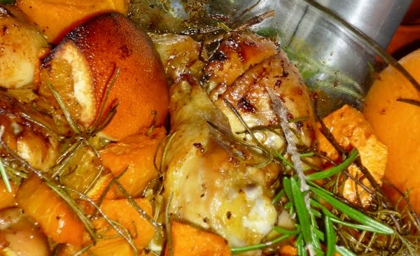 Cuisses de poulet rôti aux oranges de Menton, butternut et romarin