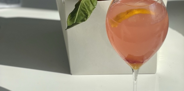 Cocktail grenade, mandarine, et Limoncello de Menton